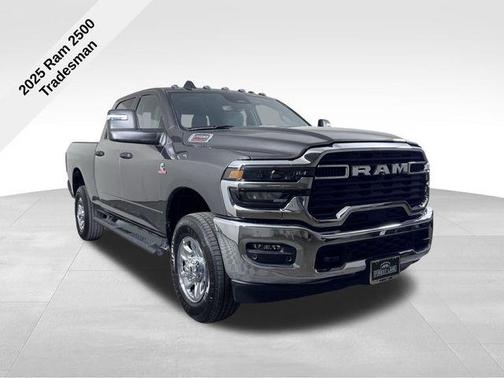 2025 RAM 2500 Tradesman Crew Cab 4x4 6'4' Box