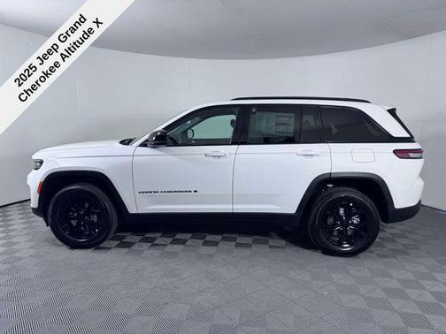 2025 Jeep Grand Cherokee Altitude