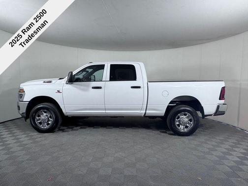 2025 RAM 2500 Tradesman Crew Cab 4x4 6'4' Box