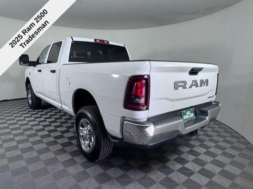 2025 RAM 2500 Tradesman Crew Cab 4x4 6'4' Box