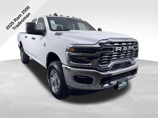 2025 RAM 2500 Tradesman Crew Cab 4x4 6'4' Box