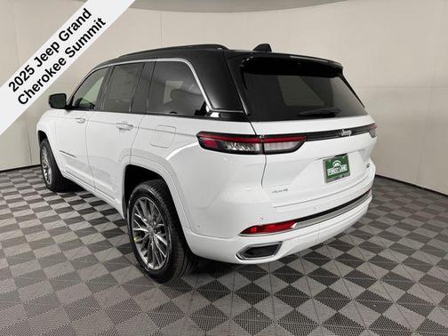 2025 Jeep Grand Cherokee Summit