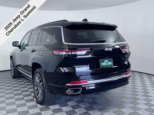2025 Jeep Grand Cherokee L Summit Reserve