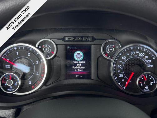 2025 RAM 2500 Tradesman Crew Cab 4x4 6'4' Box