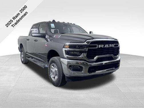 2025 RAM 2500 Tradesman Crew Cab 4x4 6'4' Box