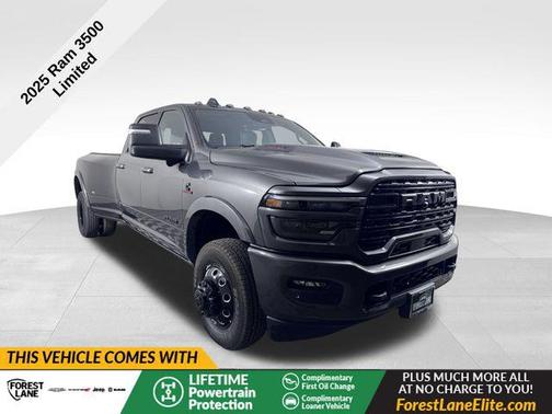 2025 RAM 3500 Limited Crew Cab 4x4 8' Box