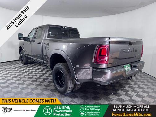 2025 RAM 3500 Limited Crew Cab 4x4 8' Box