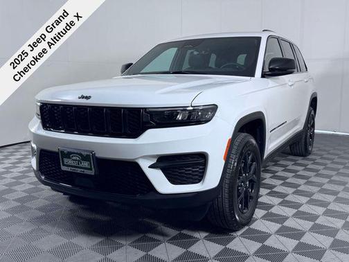 2025 Jeep Grand Cherokee Altitude