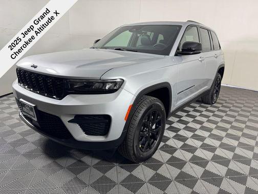 2025 Jeep Grand Cherokee Altitude
