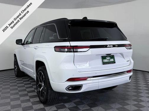 2025 Jeep Grand Cherokee Summit