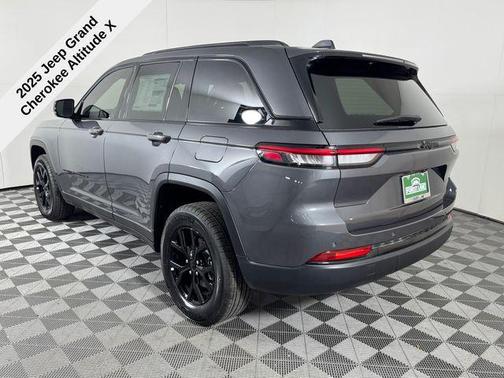 2025 Jeep Grand Cherokee Altitude