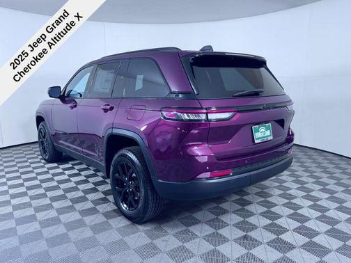 2025 Jeep Grand Cherokee Altitude
