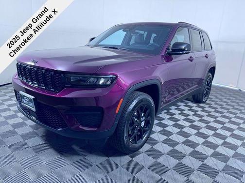 2025 Jeep Grand Cherokee Altitude