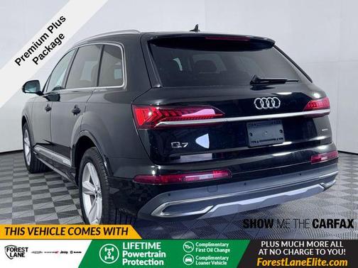 2024 Audi Q7 45 Premium Plus