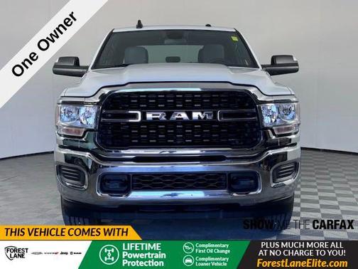 2022 RAM 3500 Big Horn Crew Cab 4x4 8' Box