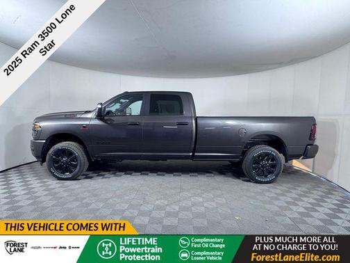 2025 RAM 3500 Lone Star Crew Cab 4x4 8' Box