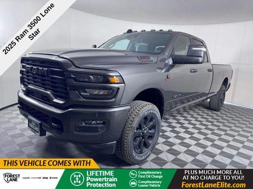 2025 RAM 3500 Lone Star Crew Cab 4x4 8' Box
