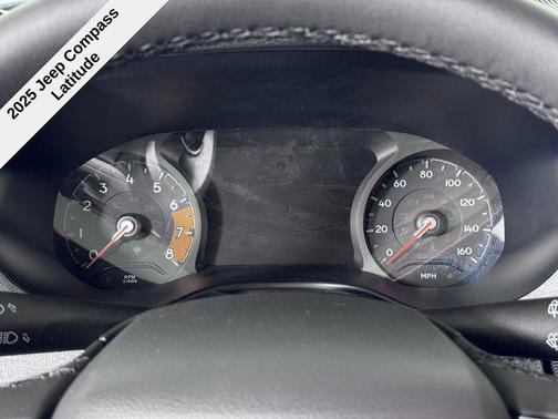 2025 Jeep Compass Latitude