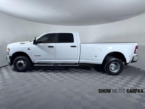 2023 RAM 3500 Big Horn Crew Cab 4x4 8' Box