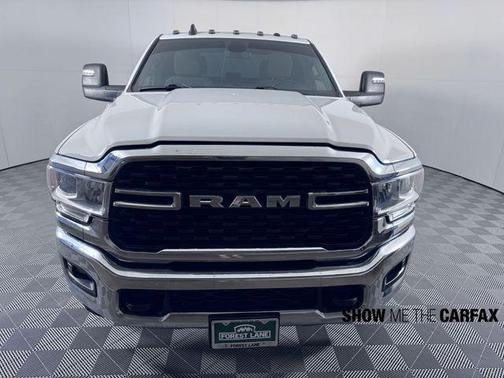 2023 RAM 3500 Big Horn Crew Cab 4x4 8' Box