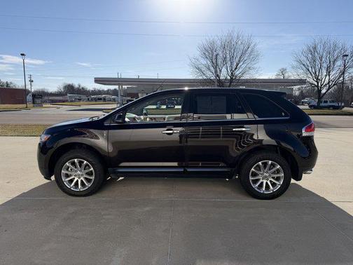 2013 Lincoln MKX Base