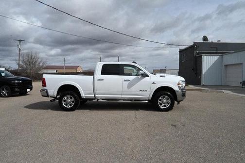 2022 RAM 2500 Laramie Crew Cab 4x4 6'4' Box