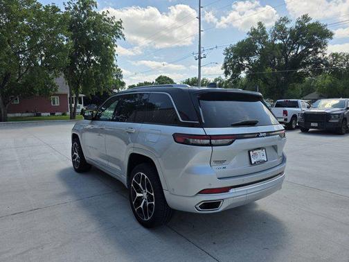 2023 Jeep Grand Cherokee 4xe Summit Reserve