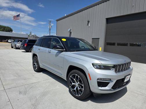 2023 Jeep Grand Cherokee 4xe Summit Reserve