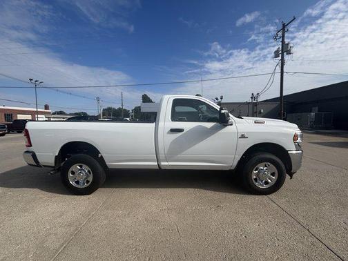 2024 RAM 3500 Tradesman Regular Cab 4x4 8' Box
