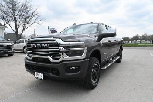 2025 RAM 2500 Laramie Crew Cab 4x4 6'4' Box