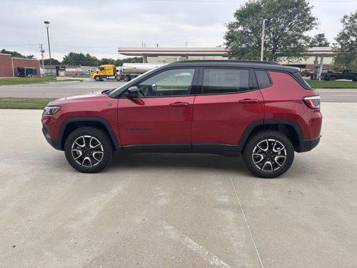 2026 Jeep Compass Trailhawk