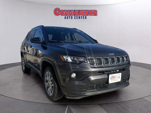 2023 Jeep Compass Latitude Lux