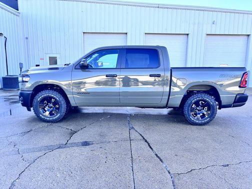 2026 RAM 1500 Warlock Crew Cab 4x4 5'7' Box