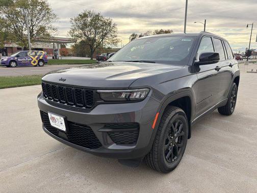 2025 Jeep Grand Cherokee Altitude