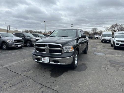 2023 RAM 1500 Classic SSV Crew Cab 4x4 5'7' Box