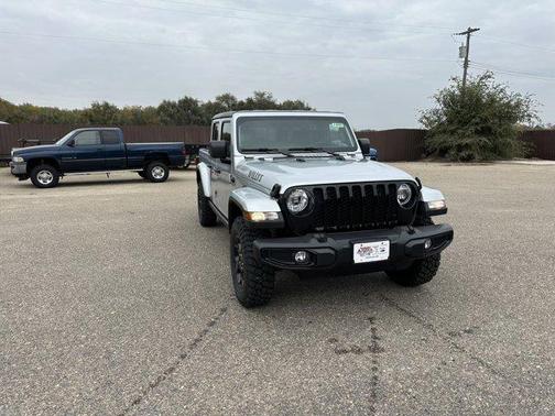 2023 Jeep Gladiator Willys 4x4
