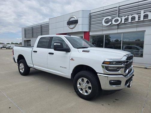 2025 RAM 2500 Big Horn Crew Cab 4x4 6'4' Box
