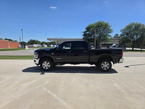 2025 RAM 2500 Big Horn Crew Cab 4x4 6'4' Box