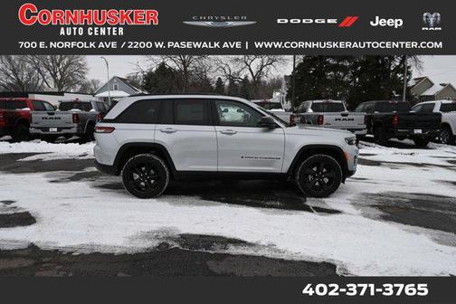 2025 Jeep Grand Cherokee Altitude
