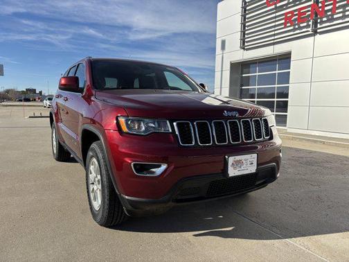 2020 Jeep Grand Cherokee Laredo