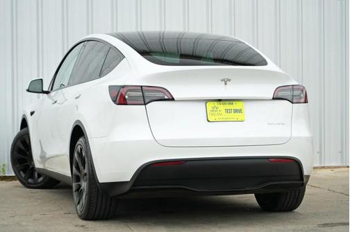 2023 Tesla Model Y Long Range Dual Motor All-Wheel Drive