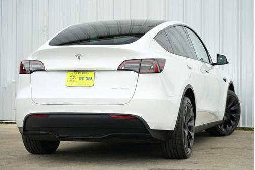 2023 Tesla Model Y Long Range Dual Motor All-Wheel Drive