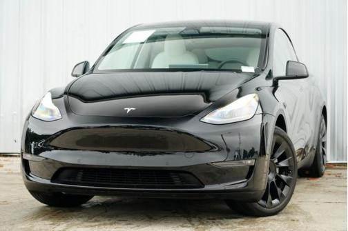 2022 Tesla Model Y Long Range Dual Motor All-Wheel Drive