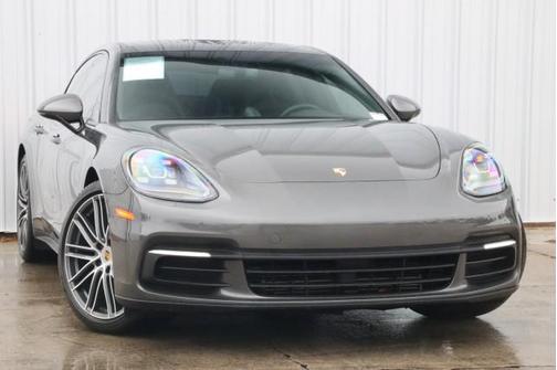2017 Porsche Panamera S
