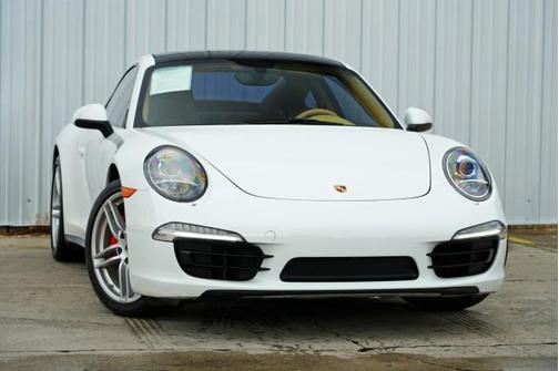 2015 Porsche 911 Carrera 4