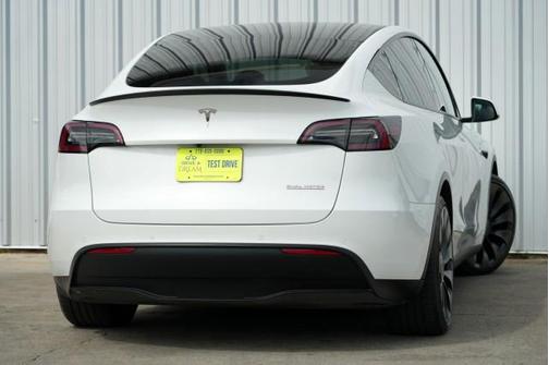 2023 Tesla Model Y Performance Dual Motor All-Wheel Drive