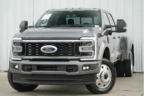 2025 Ford F-450 Platinum