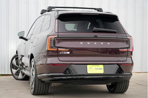 2025 Volvo EX90 Twin Motor Performance Ultra