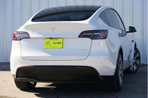 2023 Tesla Model Y Long Range Dual Motor All-Wheel Drive