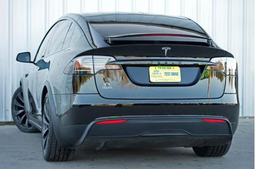 2023 Tesla Model X Standard Range